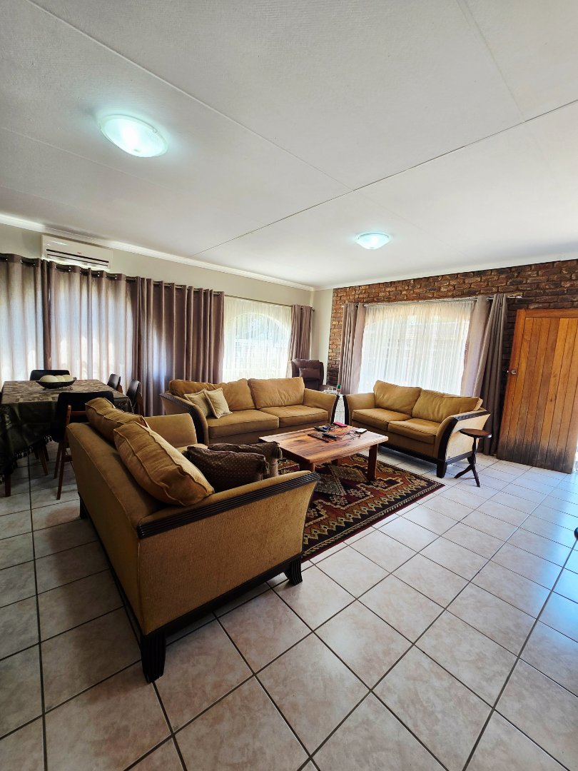 3 Bedroom Property for Sale in La Hoff North West